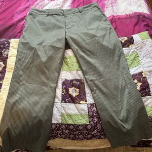 Men’s pants, hardly worn